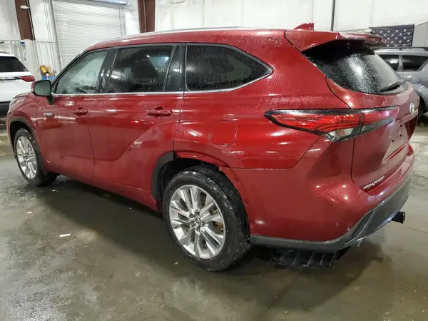 5TDXBRCH8LS009965 2020 TOYOTA HIGHLANDER - Image 2