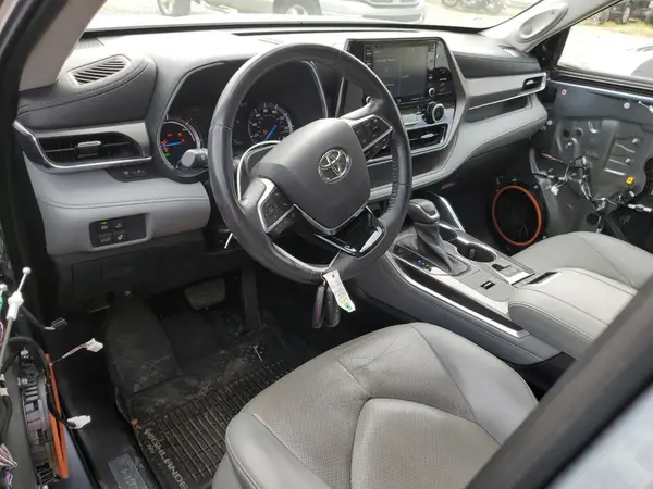 5TDXBRCH8MS018943 2021 TOYOTA HIGHLANDER - Image 8