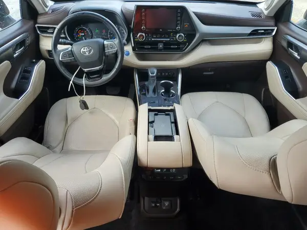 5TDXBRCH8MS045740 2021 TOYOTA HIGHLANDER - Image 8