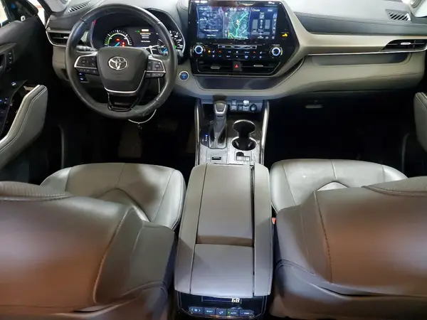 5TDXBRCH8MS528693 2021 TOYOTA HIGHLANDER - Image 8