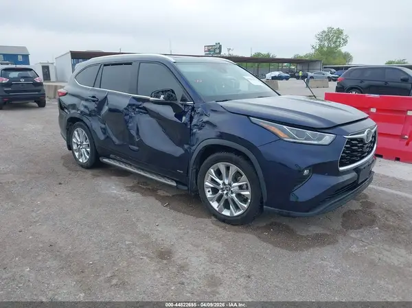 5TDXBRCH8NS540716 2022 TOYOTA HIGHLANDER - Image 1
