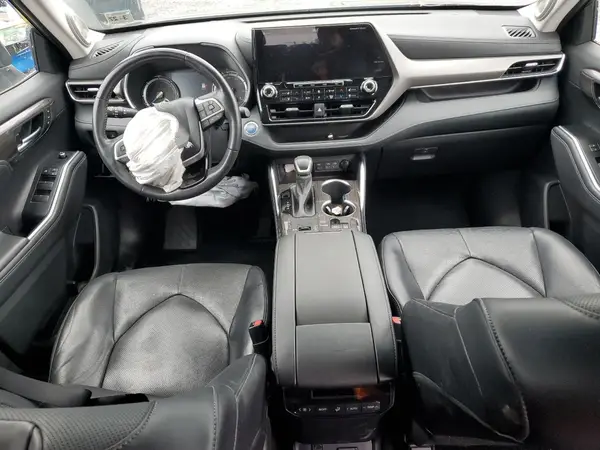 5TDXBRCH8NS551747 2022 TOYOTA HIGHLANDER - Image 8