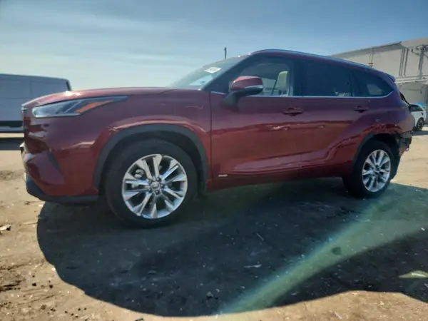 5TDXBRCH8NS557841 2022 TOYOTA HIGHLANDER - Image 1