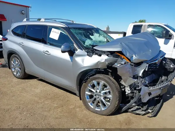 5TDXBRCH8PS566798 2023 TOYOTA HIGHLANDER - Image 1