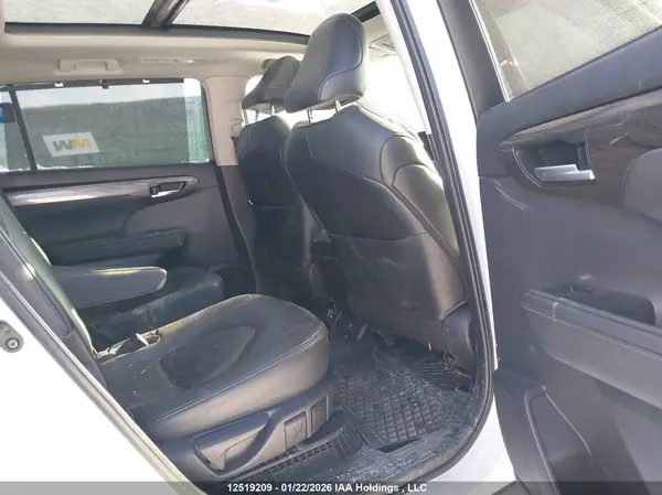 5TDXBRCH8PS592592 2023 TOYOTA HIGHLANDER - Image 8