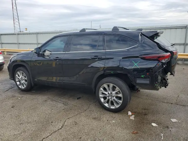 5TDXBRCH8RS603366 2024 TOYOTA HIGHLANDER - Image 2