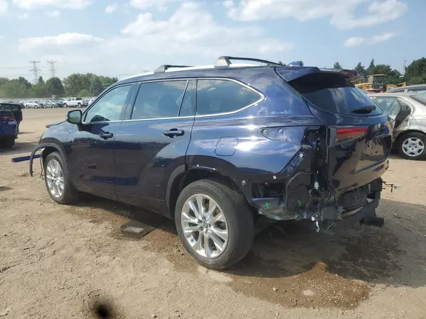5TDXBRCH9MS527794 2021 TOYOTA HIGHLANDER - Image 2