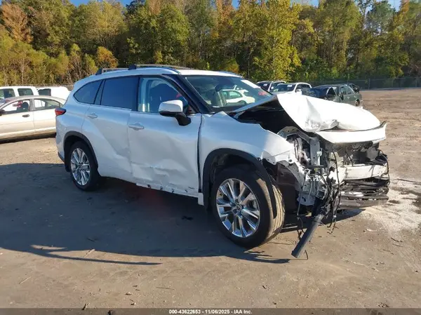 5TDXBRCH9PS120014 2023 TOYOTA HIGHLANDER - Image 1