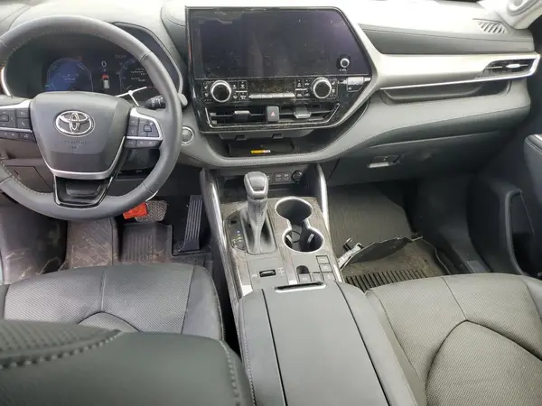 5TDXBRCH9PS579916 2023 TOYOTA HIGHLANDER - Image 8
