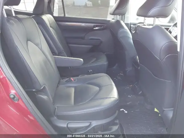 5TDXBRCHXLS004587 2020 TOYOTA HIGHLANDER - Image 8