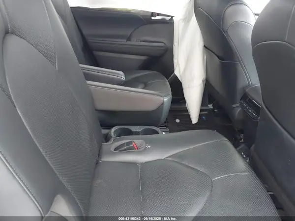 5TDXBRCHXLS012219 2020 TOYOTA HIGHLANDER - Image 8
