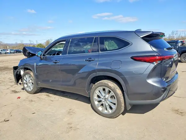 5TDXBRCHXMS019611 2021 TOYOTA HIGHLANDER - Image 2