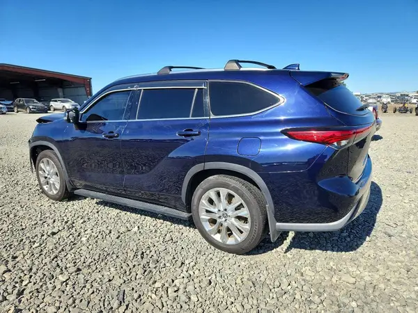 5TDXBRCHXMS524290 2021 TOYOTA HIGHLANDER - Image 2