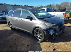 5TDXK3DC0GS721263 2016 TOYOTA SIENNA