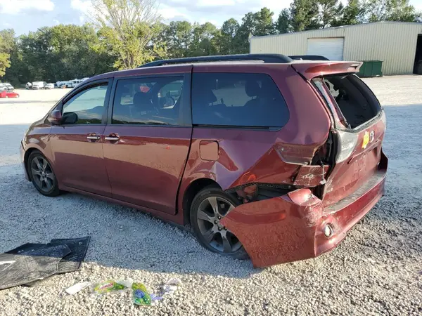 5TDXK3DC0GS726608 2016 TOYOTA SIENNA - Image 2