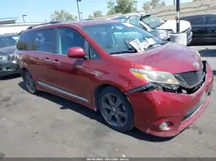 5TDXK3DC0GS729198 2016 TOYOTA SIENNA