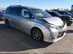 5TDXK3DC0GS730013 2016 TOYOTA SIENNA