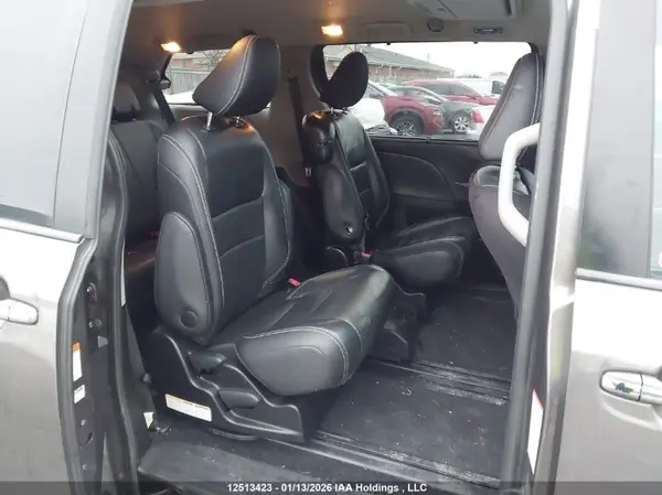 5TDXK3DC1GS692453 2016 TOYOTA SIENNA - Image 8