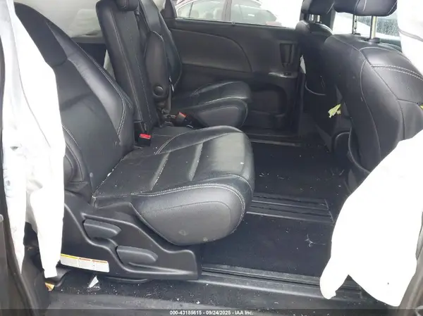 5TDXK3DC1GS699774 2016 TOYOTA SIENNA - Image 8