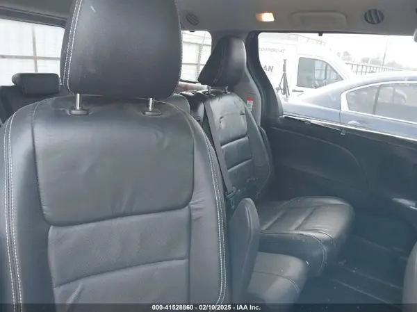 5TDXK3DC1GS714094 2016 TOYOTA SIENNA - Image 8