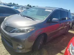 5TDXK3DC1GS729890 2016 TOYOTA SIENNA