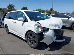 5TDXK3DC1GS735334 2016 TOYOTA SIENNA