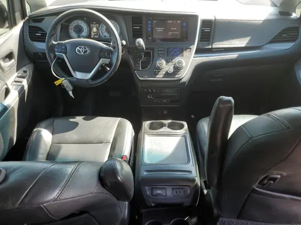 5TDXK3DC1GS743353 2016 TOYOTA SIENNA - Image 8