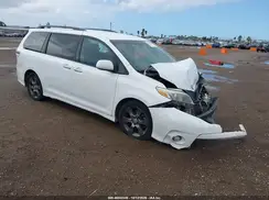 5TDXK3DC1GS761089 2016 TOYOTA SIENNA