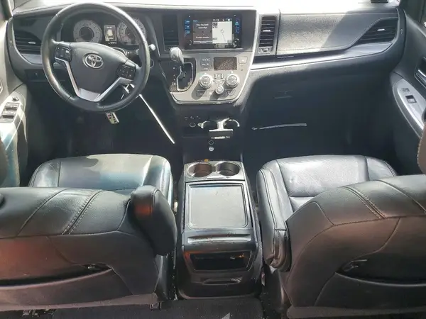 5TDXK3DC1GS766289 2016 TOYOTA SIENNA - Image 8