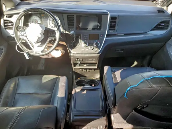 5TDXK3DC2GS723337 2016 TOYOTA SIENNA - Image 8