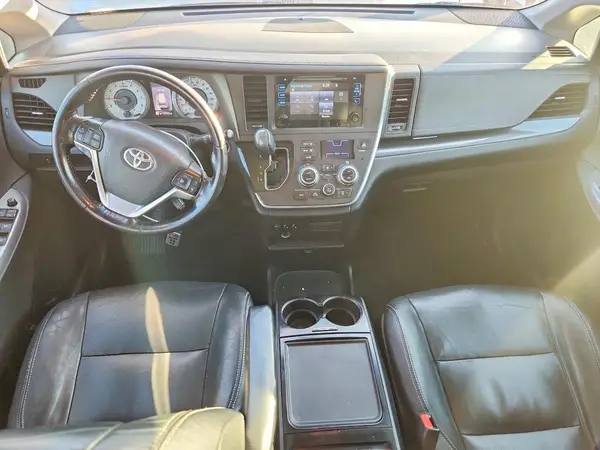 5TDXK3DC2GS725458 2016 TOYOTA SIENNA - Image 8