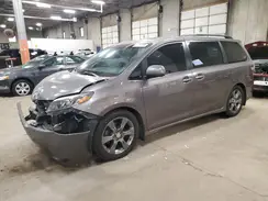 5TDXK3DC2GS750120 2016 TOYOTA SIENNA