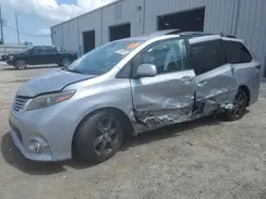 5TDXK3DC2GS750215 2016 TOYOTA SIENNA