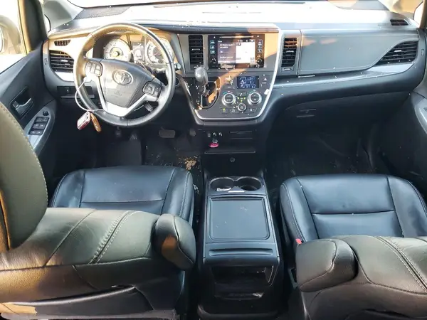 5TDXK3DC3GS715912 2016 TOYOTA SIENNA - Image 8