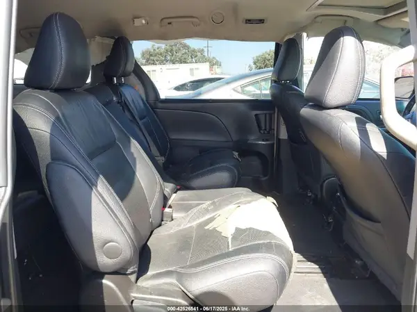 5TDXK3DC3GS727302 2016 TOYOTA SIENNA - Image 8