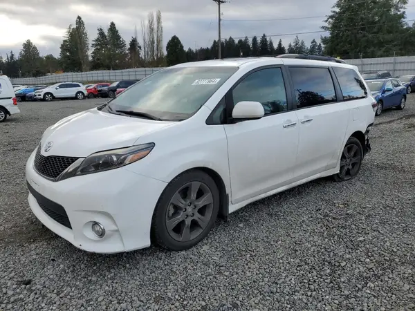 5TDXK3DC3GS732290 2016 TOYOTA SIENNA - Image 1