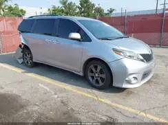 5TDXK3DC3GS732936 2016 TOYOTA SIENNA