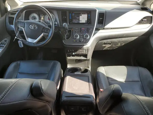 5TDXK3DC3GS762146 2016 TOYOTA SIENNA - Image 8