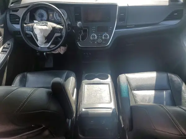 5TDXK3DC4GS697856 2016 TOYOTA SIENNA - Image 8