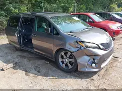 5TDXK3DC4GS758400 2016 TOYOTA SIENNA
