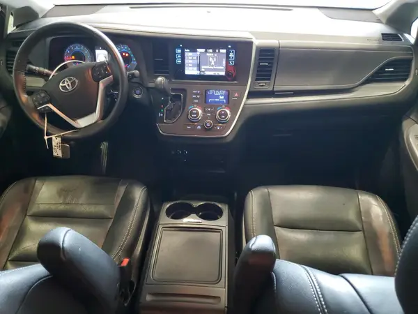 5TDXK3DC4GS761054 2016 TOYOTA SIENNA - Image 8