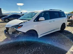 5TDXK3DC5GS740018 2016 TOYOTA SIENNA