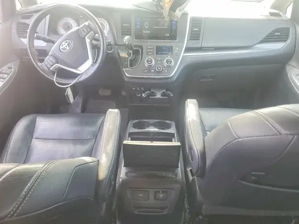 5TDXK3DC5GS755702 2016 TOYOTA SIENNA - Image 8