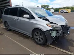5TDXK3DC5GS766389 2016 TOYOTA SIENNA