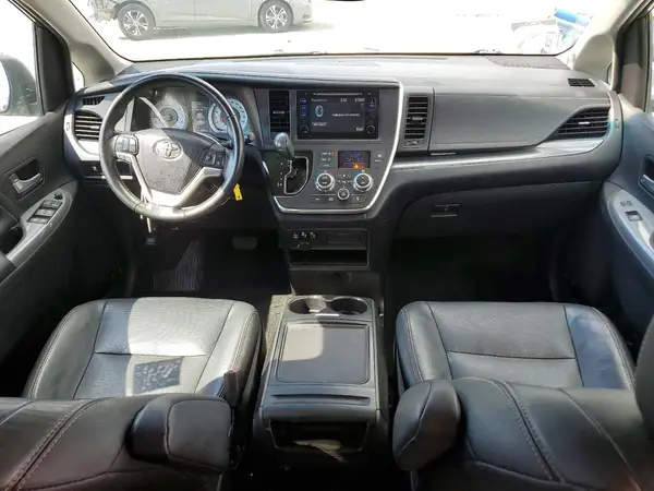 5TDXK3DC6GS717914 2016 TOYOTA SIENNA - Image 8