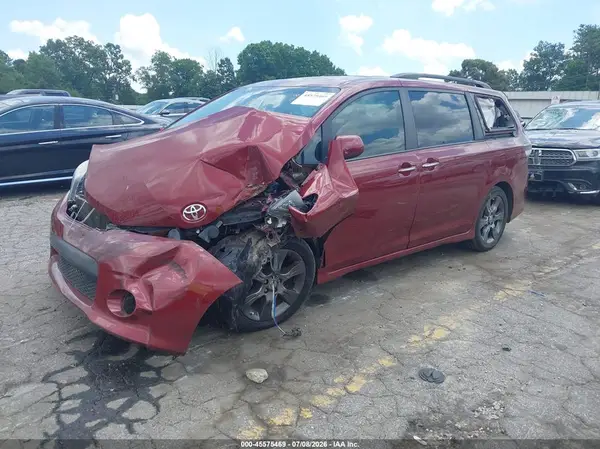 5TDXK3DC6GS725849 2016 TOYOTA SIENNA - Image 2