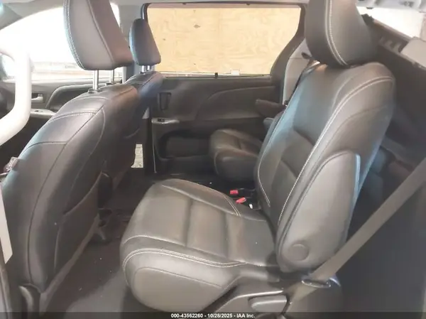 5TDXK3DC6GS731280 2016 TOYOTA SIENNA - Image 8