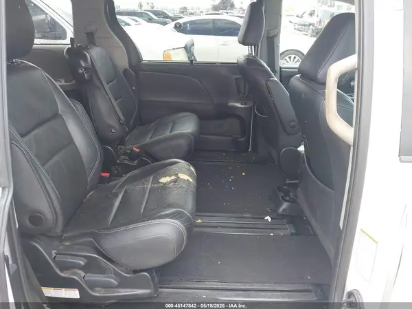 5TDXK3DC6GS746412 2016 TOYOTA SIENNA - Image 8