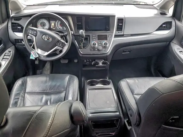 5TDXK3DC7GS755569 2016 TOYOTA SIENNA - Image 8