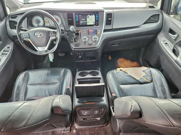 5TDXK3DC8GS699495 2016 TOYOTA SIENNA - Image 8